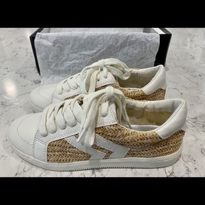 Dolce Vita Sneakers